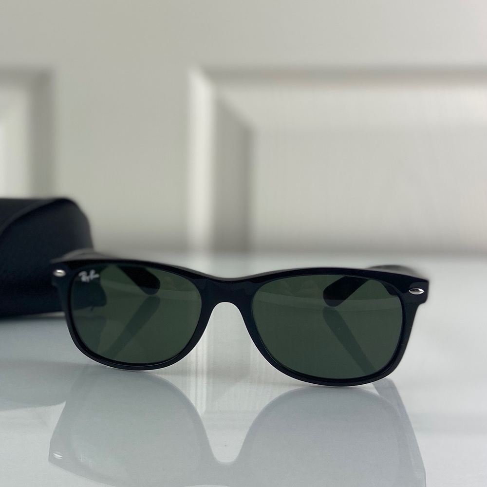 New Wayfarer Ray Ban
